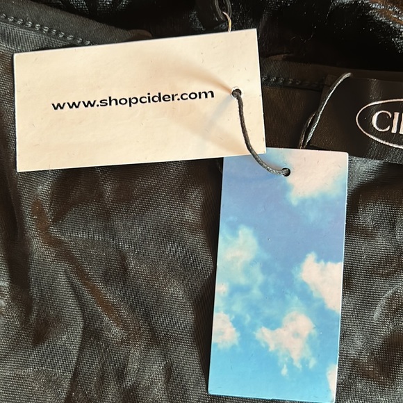 CIDER VELVET AND LACE CAMI NWT - Picture 8 of 8